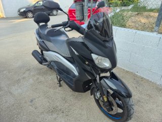 Yamaha X-Max 250cc Momo Desing precio único.