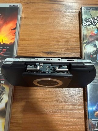 Consola Sony PSP Negra + juegos, pelis y acce