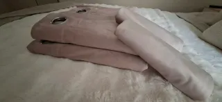 Cortinas y cojines terciopelo rosa palo