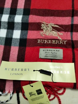 Bufanda Burberry Cuadros Roja