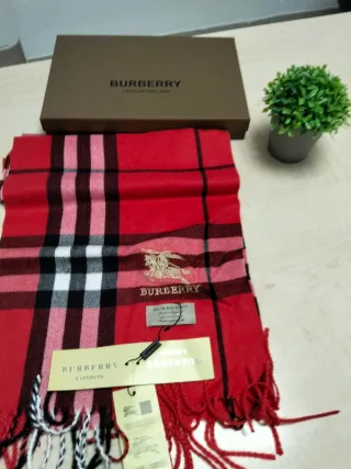 Bufanda Burberry Cuadros Roja