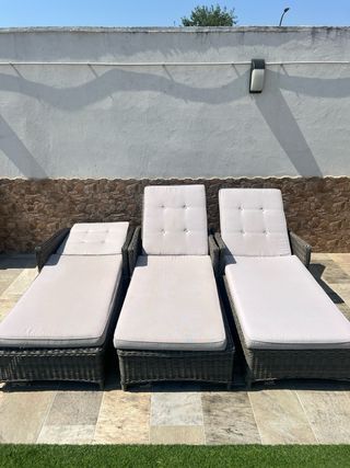 3 Tumbonas Rattan con Colchón Reclinable