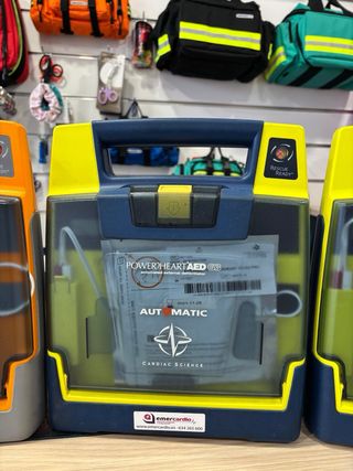 Lote 4 Desfibriladores.