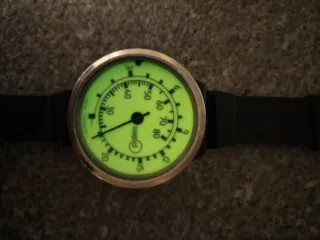 Profondimetro analogico vintage Uwatec