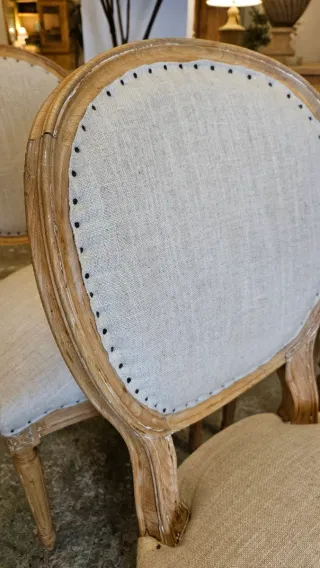 Juego de 4 sillas medallón antiguas