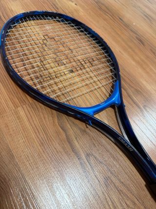 Raqueta de tenis azul