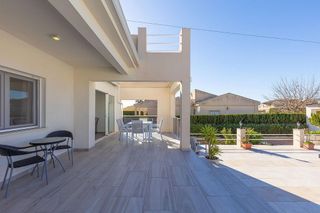 Chalet en venta en La Siesta - El Salado - Torreta en Torrevieja