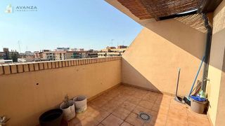 Ático en alquiler en Zona Campus Universitario en Burjassot