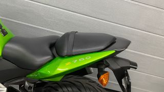 Kawasaki Z 750 Verde