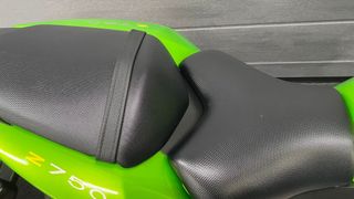 Kawasaki Z 750 Verde