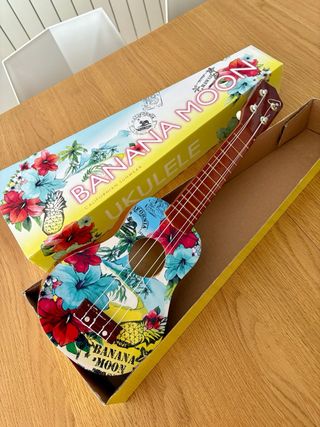 Ukelele Banana Moon