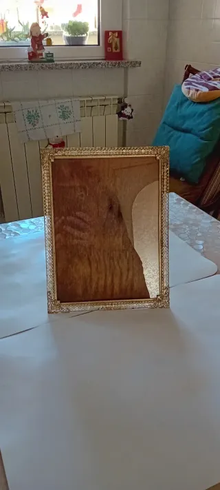 Cornice decorativa metallo e legno