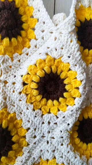 Bolso tote de ganchillo con girasoles
