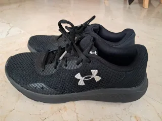 Zapatillas Under Armour Negras