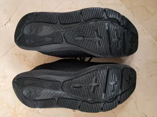 Zapatillas Under Armour Negras