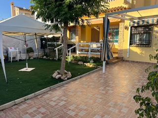 Chalet en venta en Nueva Torrevieja - Aguas Nuevas en Torrevieja