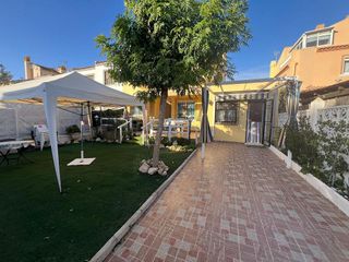 Chalet en venta en Nueva Torrevieja - Aguas Nuevas en Torrevieja