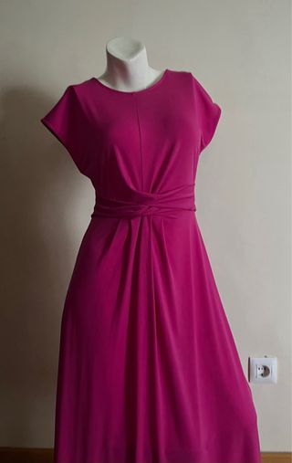 Vestido nudo en cintura falda evasé nuevo