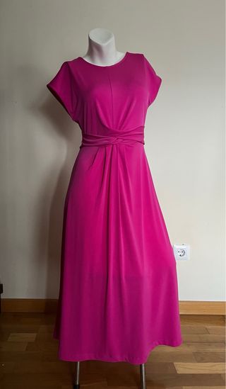 Vestido nudo en cintura falda evasé nuevo