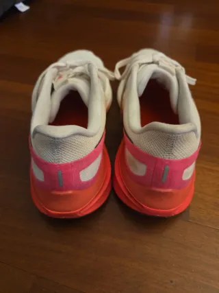 Nike Structure 25 Donna Scarpe da Corsa taglia 10