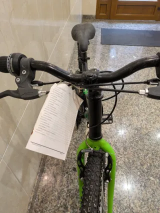 Bicicleta infantil 24 verde y negra