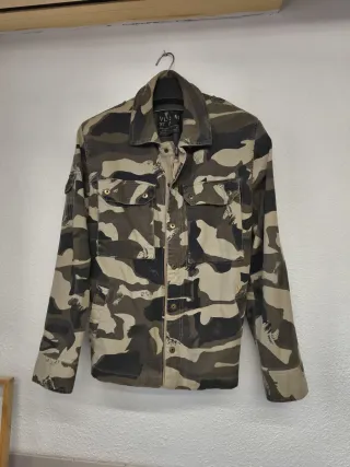 Casaca Volcom Camuflada Talla L
