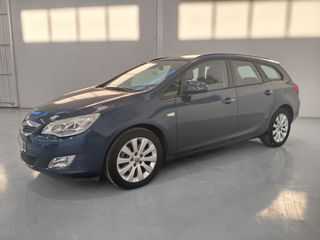 Opel Astra 2011