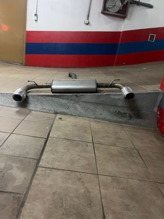 Silenciosos Golf GTI 7