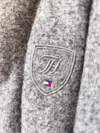 Chaleco Tommy Hilfiger Gris con Capucha