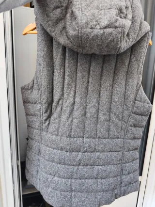 Chaleco Tommy Hilfiger Gris con Capucha