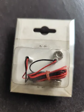 Tornillos calavera con luz