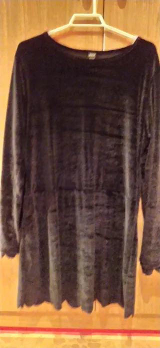 Vestido de terciopelo negro