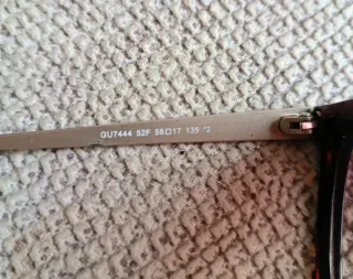 Gafas de sol Guess Tortoise Rosa