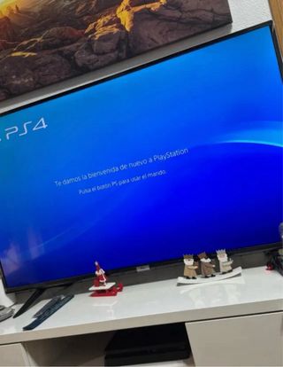 Consola PS4 Slim 500GB + 2 Mandos + FC 24