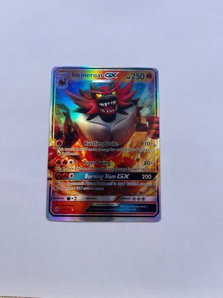 Carta Pokémon Incineroar GX Rainbow Rare