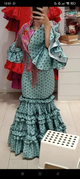 Vestido de gitana aguamarina con lunares
