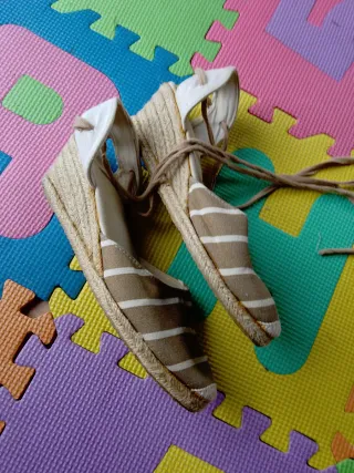 Zapatos de cuña a rayas 38 mujer niña