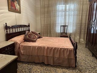 Casa adosada en venta en Bailén