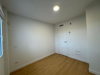 Piso en alquiler en Peñagrande en Madrid