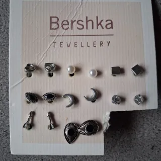 Lote pendientes Bershka plata y negro
