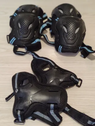 Patines Rollerblade talla 38 + Protecciones