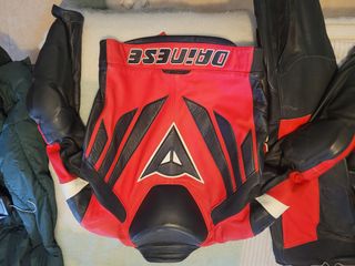 Traje de moto Dainese piel rojo/negro