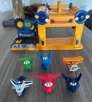 Super Wings Torre de Control y Taller