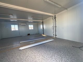 Oficina modular metálica y plástica