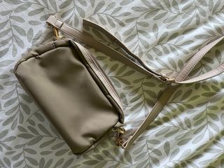 Bolso Bimba y Lola Beige-caqui Defecto Cremallera