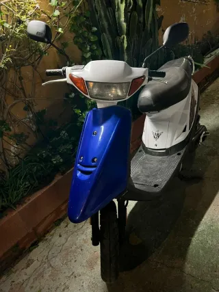 Se vende Yamaha Jog RR