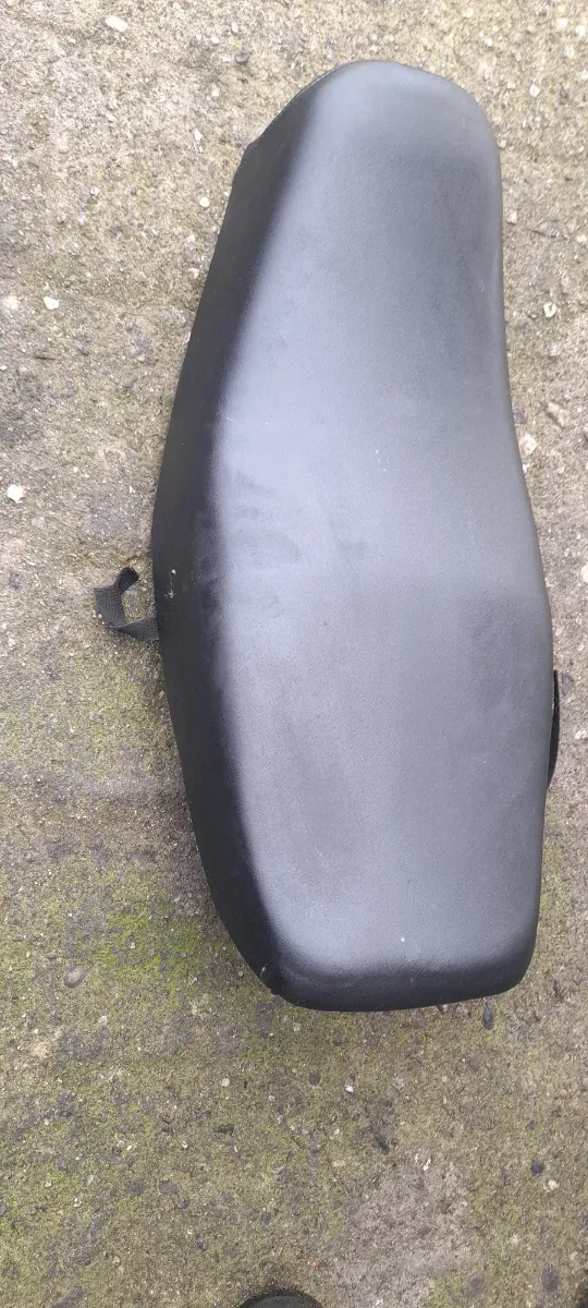 Asiento Yamaha SR 250