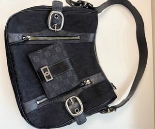Bolso DKNY negro con cartera