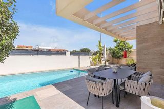 Chalet en venta en La Siesta - El Salado - Torreta en Torrevieja