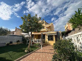 Chalet en venta en Nueva Torrevieja - Aguas Nuevas en Torrevieja